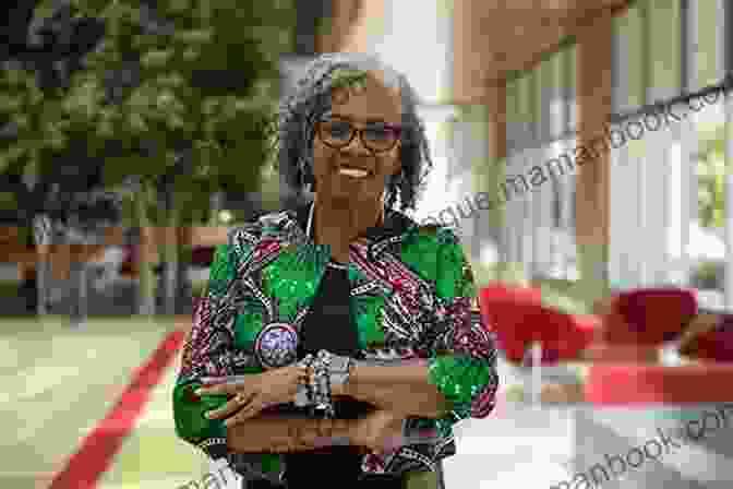 A Photo Of Gloria Ladson Billings, A Leading Figure In Multicultural Curriculum Theory. Cultures Of Curriculum (Studies In Curriculum Theory)
